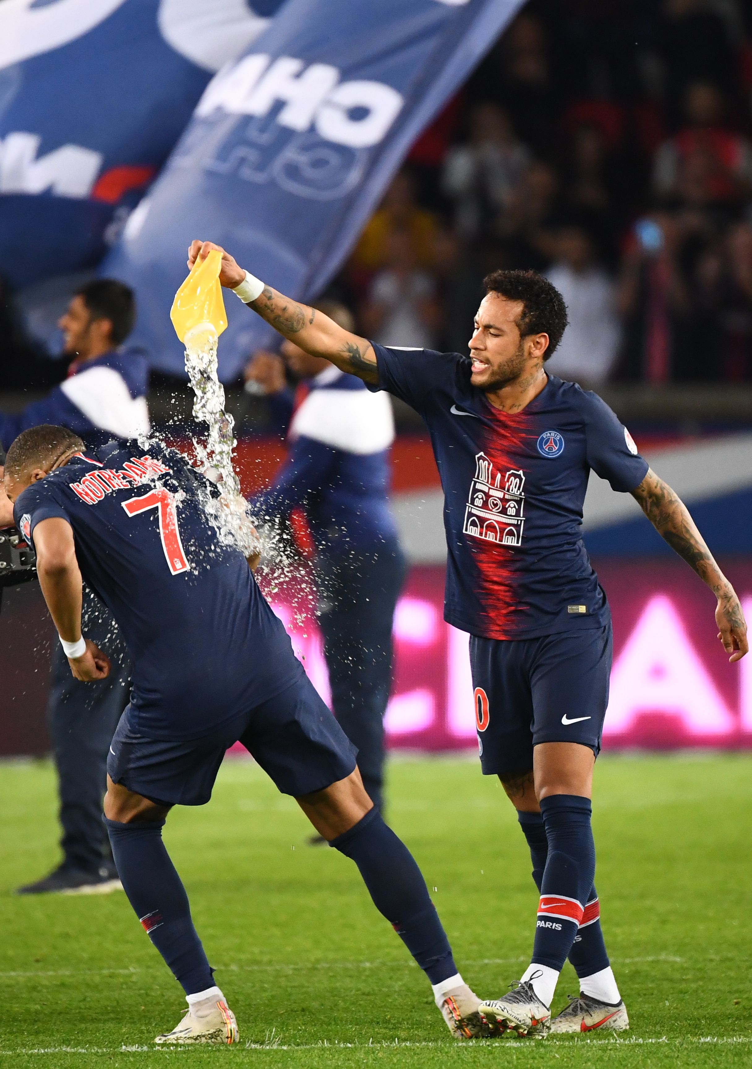 李国旭：满意球队中超首个赛季的表现，未来会不断努力、进步（李国旭：对球队中超处子季表现满意，未来将持续努力提升）