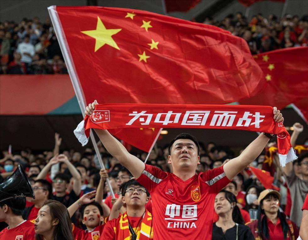 几乎零角度都能进，这准度离谱（零角度也能命中，精准度逆天）