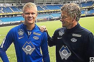 天空体育：曼联可能会考虑听取对霍伊伦的报价