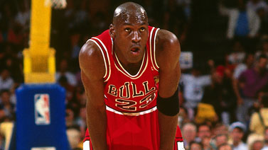 罗马诺：尤文知道三家英超俱乐部联系了道路，球员希望转会（罗马诺：尤文知悉三家英超队已与道路接触，球员有意转会）