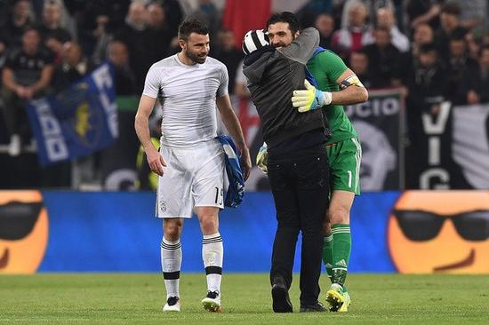 纳帅：施洛特贝克可以出战斯洛伐克，基米希我们明天再做决定