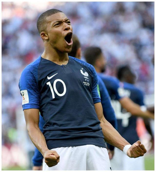 科隆vs柏林联合：卡明斯基、克劳斯首发，郑优营、容诺夫出战（科隆对阵柏林联合：卡明斯基、克劳斯进入首发，郑优营、容诺夫登场）