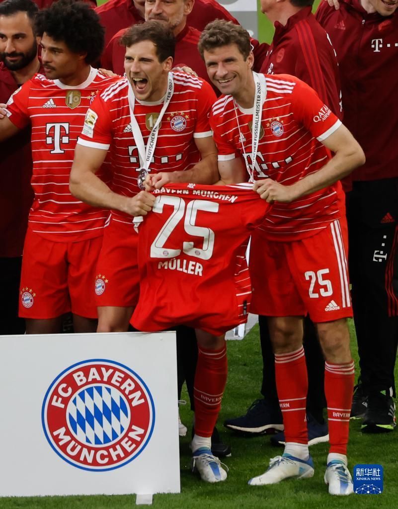 👀会说些什么呢？詹俊：已与齐达内交流近期足坛热点话题