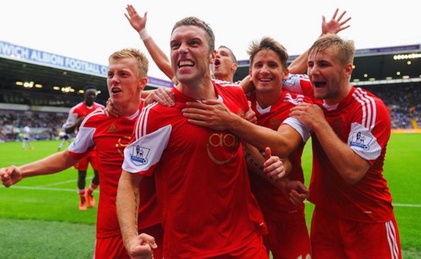 罗马诺：切尔西今日询价塞梅尼奥，曼市双雄已与团队谈判数日（罗马诺：切尔西今日问价塞梅尼奥，曼联与曼城已与其团队谈判多日）