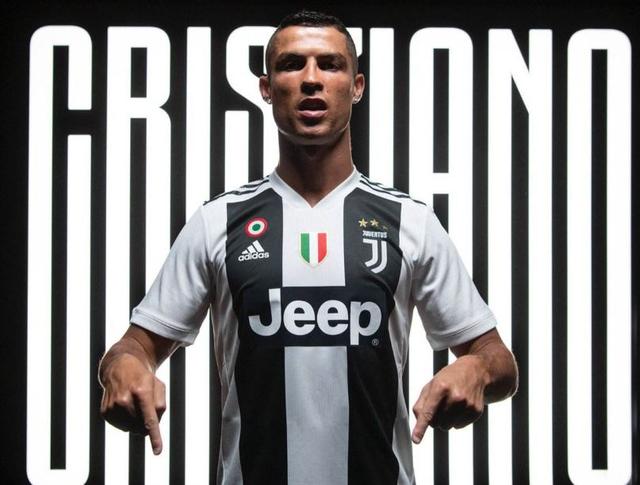 梅西：踢球不会在意纪录；希望能够参加2026世界杯（梅西：踢球不为纪录，盼出战2026年世界杯）