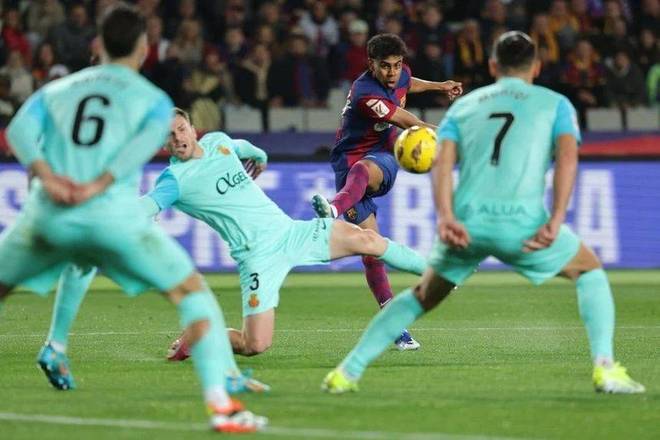 TA：FIFA在卖世界杯期间的停车证，价格是每场75至175美元（TA：FIFA向世界杯球迷出售停车许可，每场收费75至175美元）