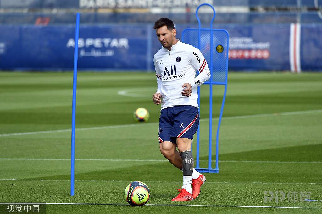 一印度球迷：我推掉了我的婚礼，只为看梅西，但我没看着……（印度球迷：为看梅西推掉婚礼，最终却没能见到他）